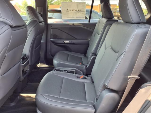 new 2025 Lexus TX 500h car, priced at $73,884