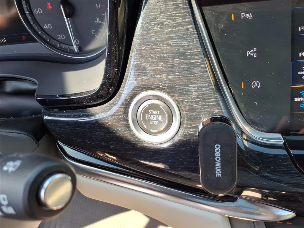 used 2022 Cadillac XT6 car, priced at $29,000