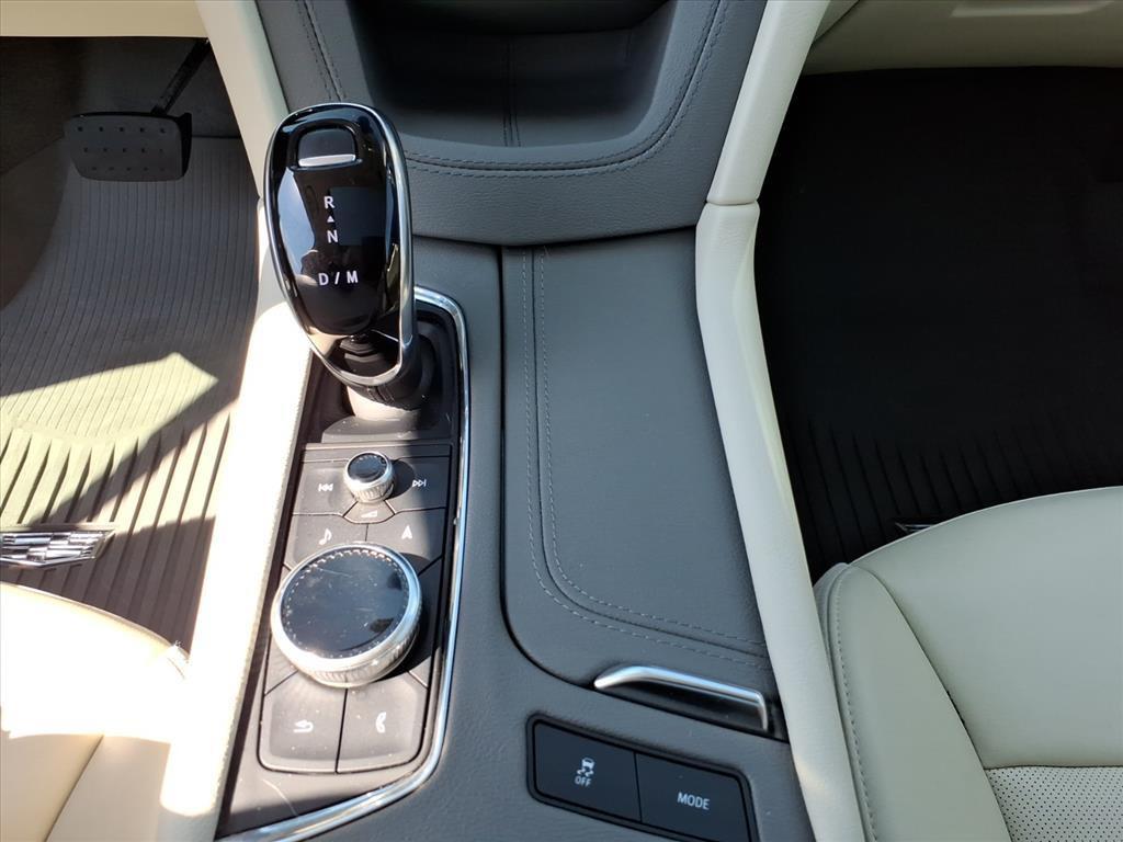 used 2022 Cadillac XT6 car, priced at $29,000