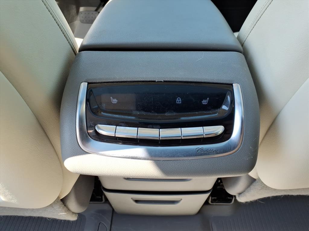 used 2022 Cadillac XT6 car, priced at $29,000