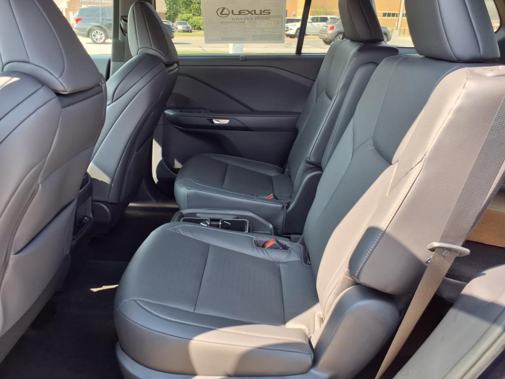 new 2025 Lexus TX 500h car, priced at $73,884