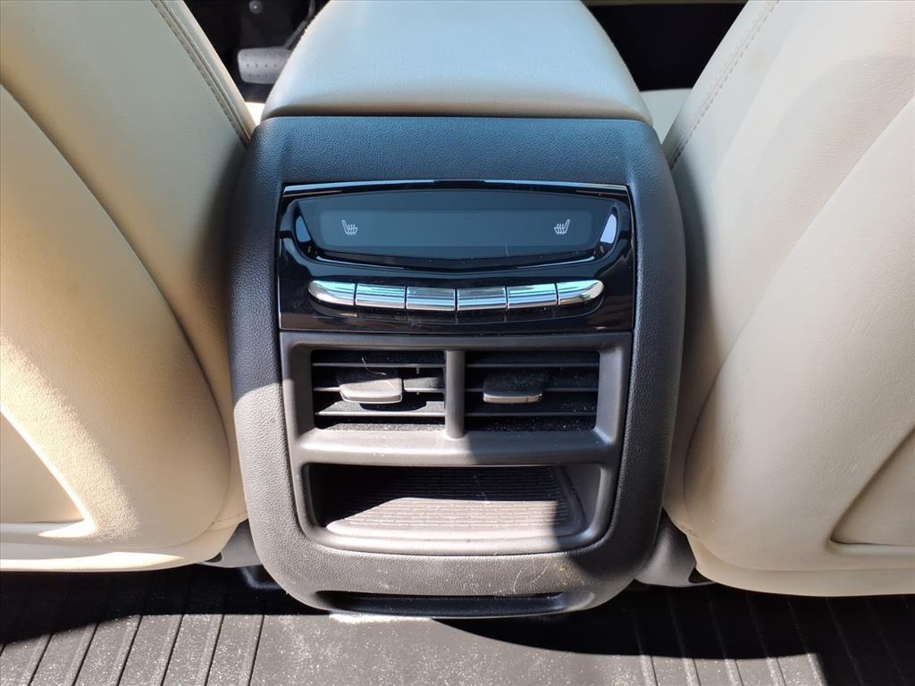 used 2018 Cadillac XT5 car, priced at $19,500