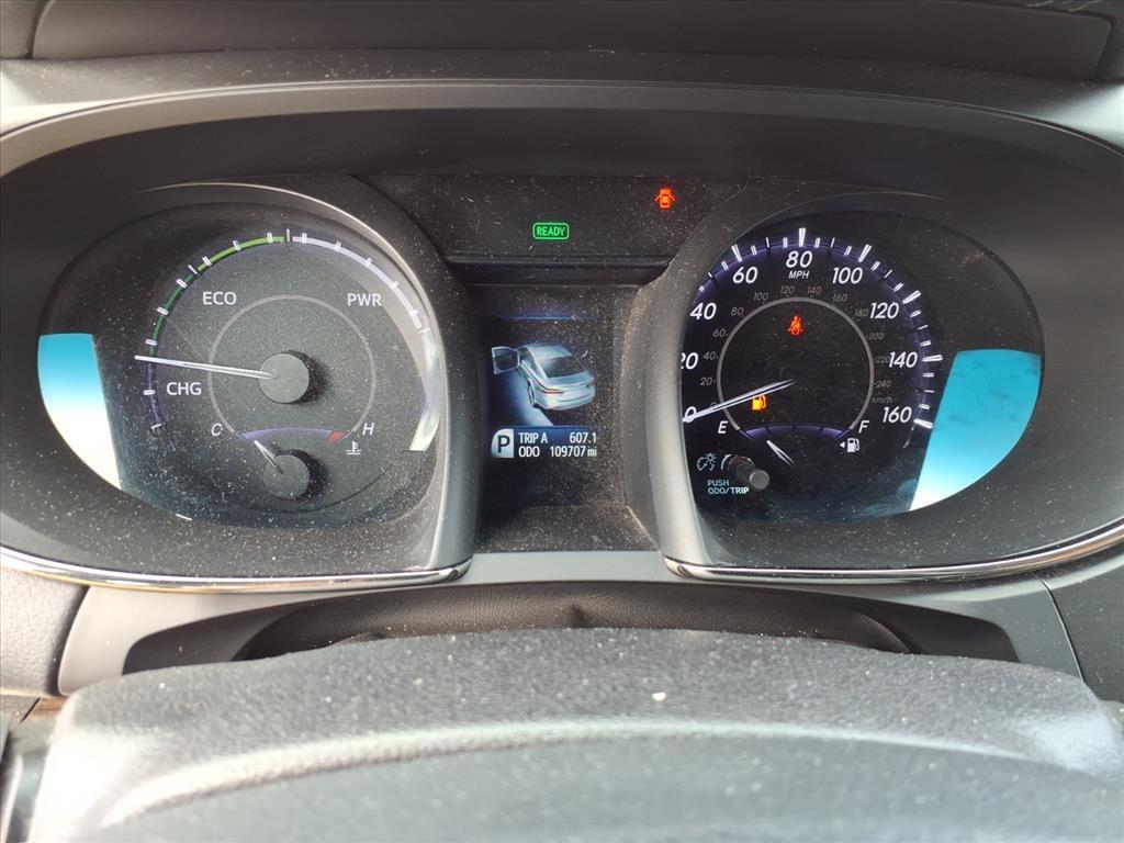 used 2015 Toyota Avalon Hybrid car, priced at $15,000