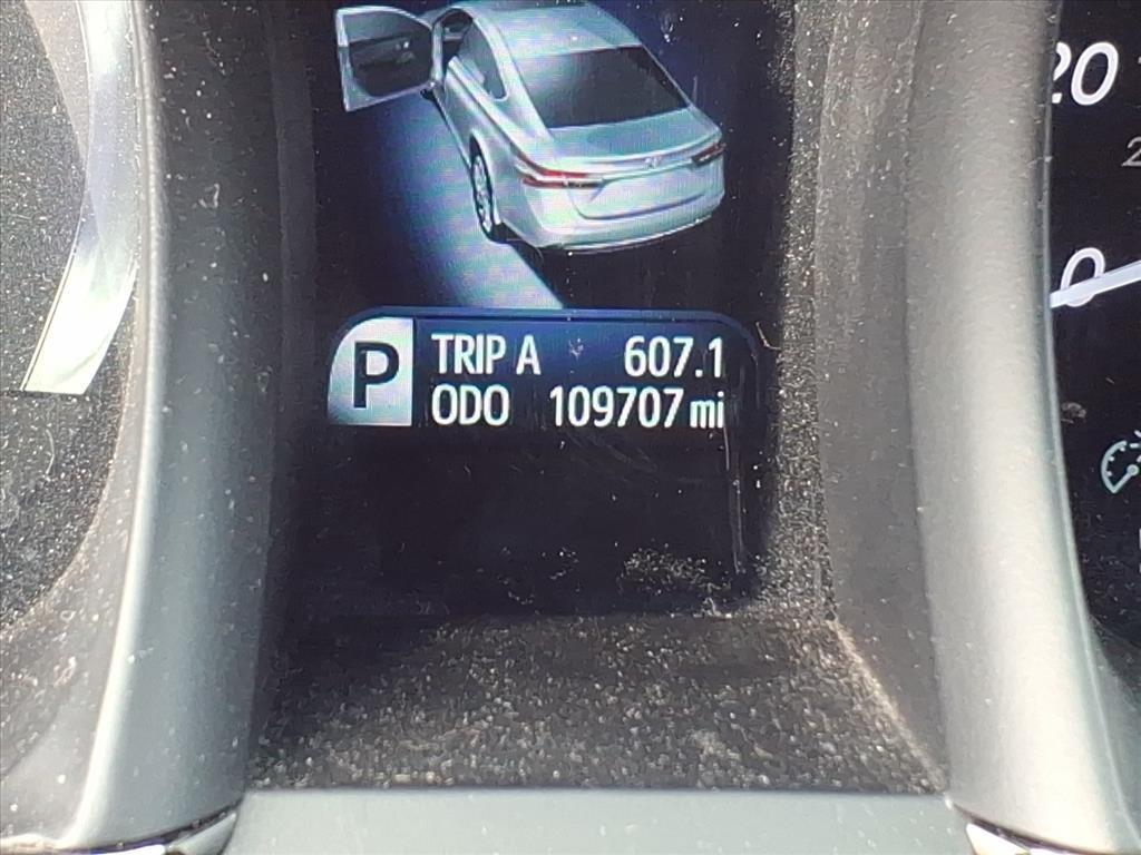 used 2015 Toyota Avalon Hybrid car, priced at $15,000