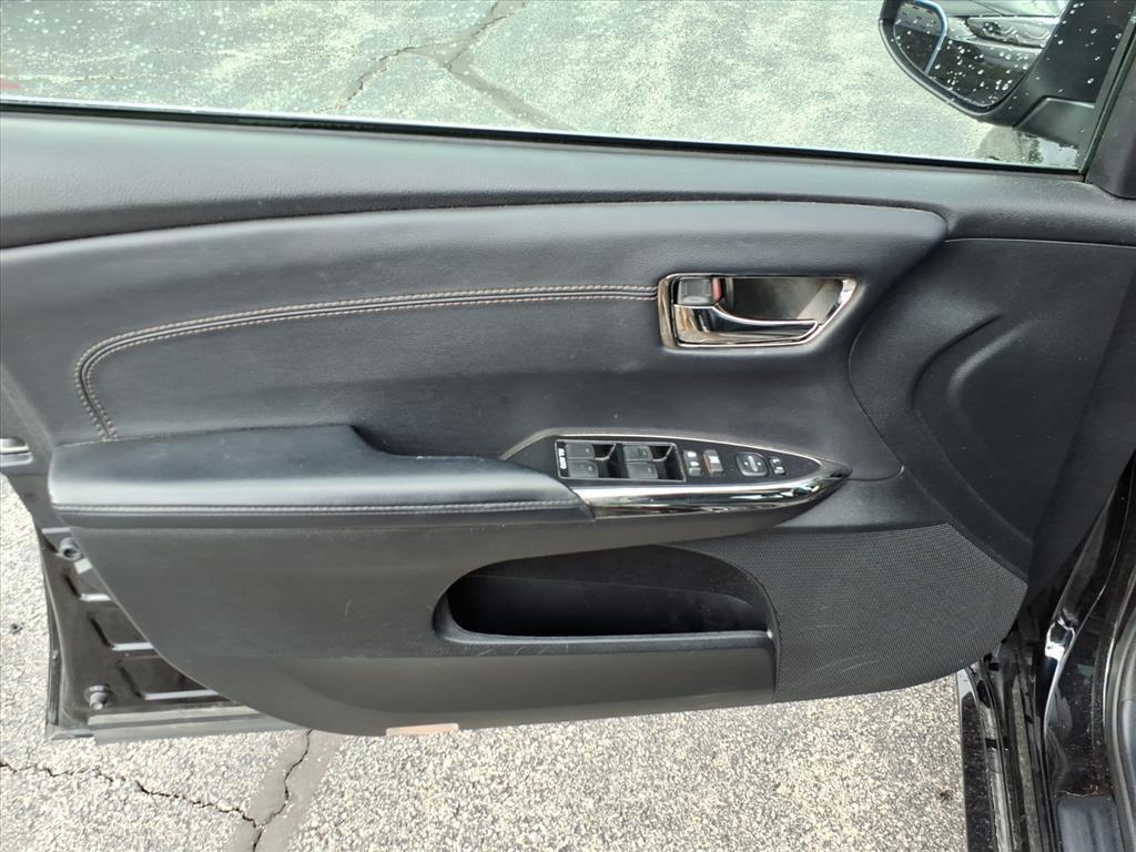 used 2015 Toyota Avalon Hybrid car, priced at $15,000