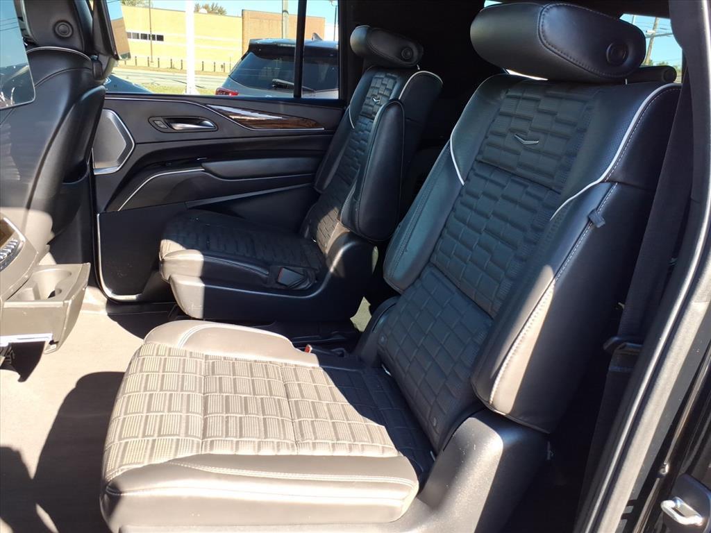 used 2021 Cadillac Escalade ESV car, priced at $54,500