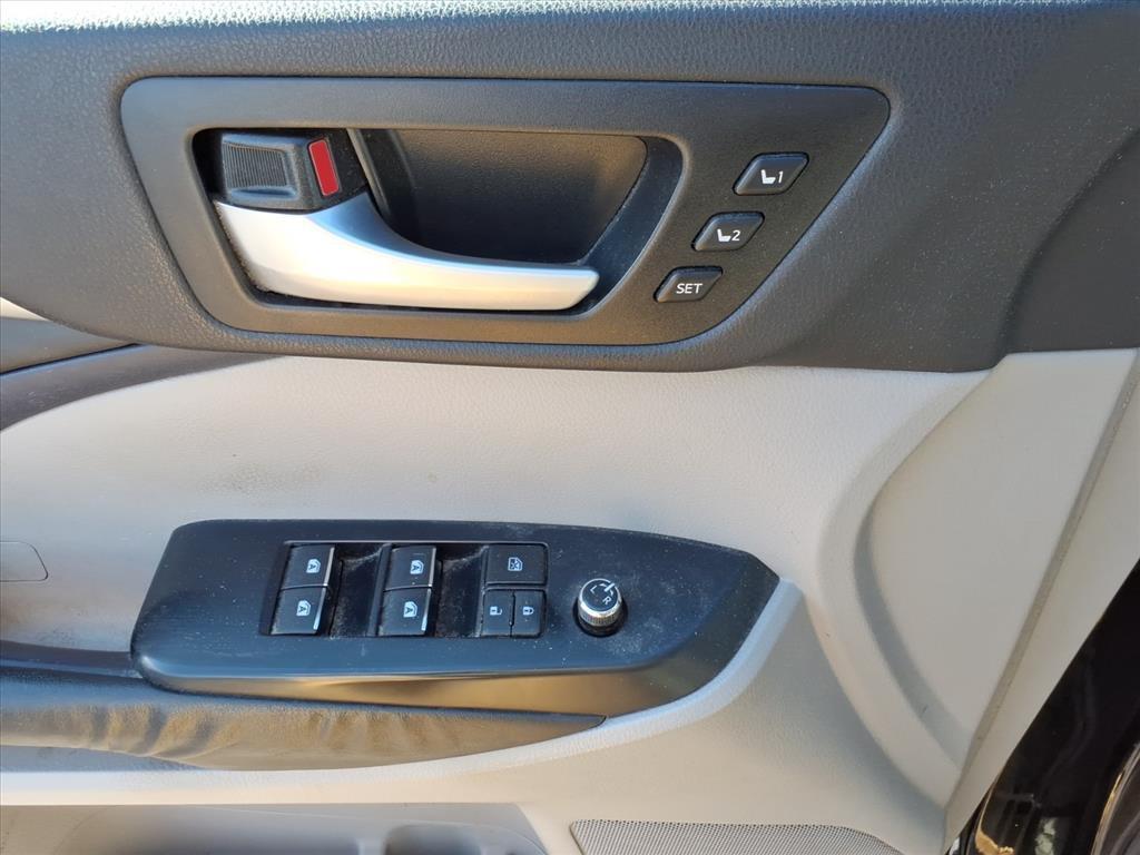 used 2015 Toyota Highlander car, priced at $16,000