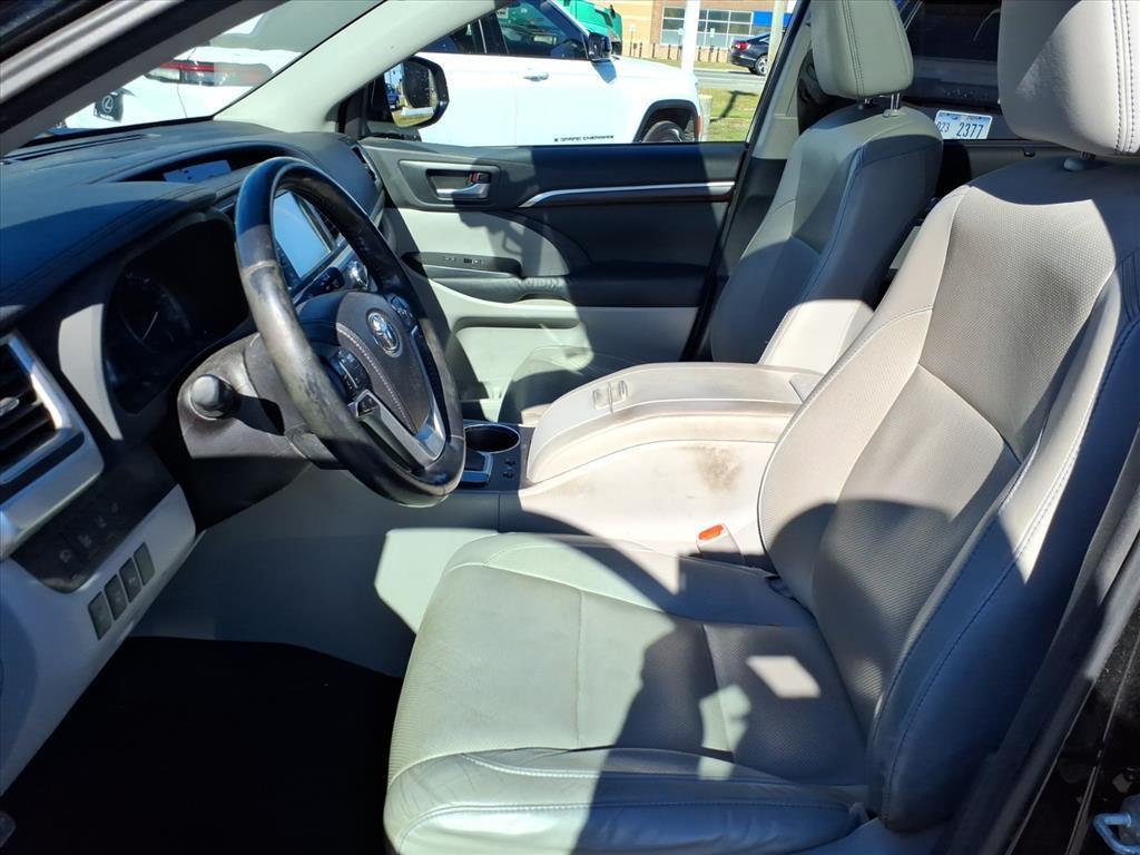 used 2015 Toyota Highlander car, priced at $16,000