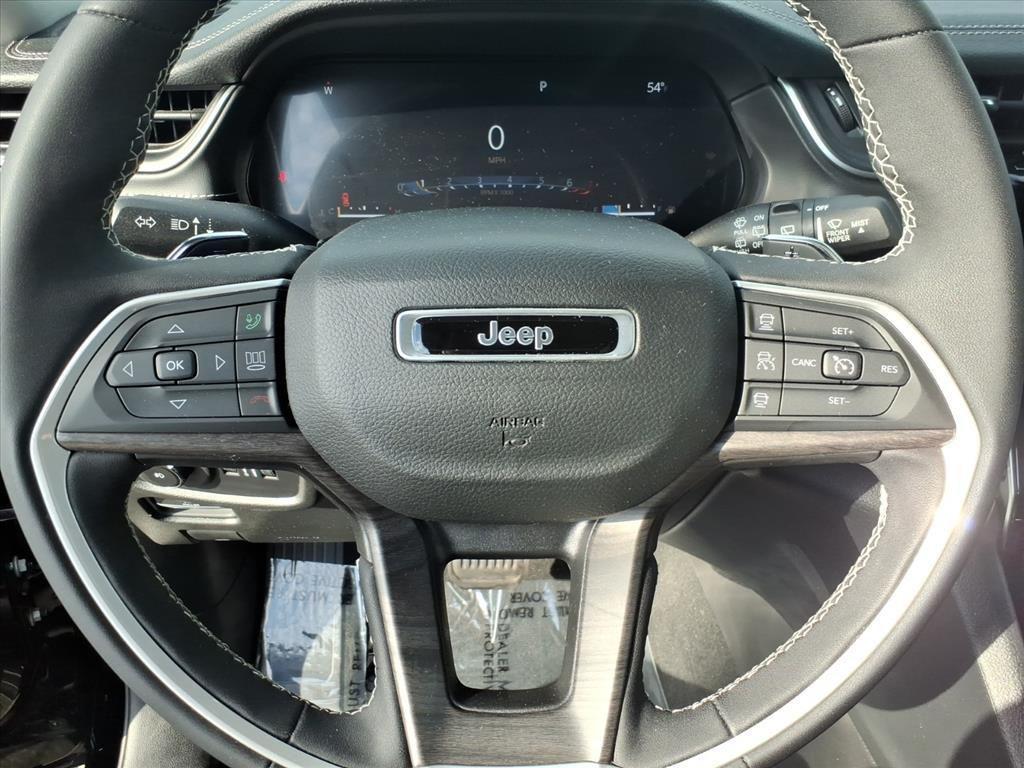 used 2023 Jeep Grand Cherokee car, priced at $29,500