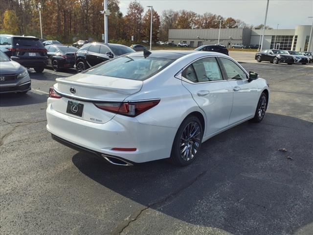 new 2025 Lexus ES 350 car, priced at $54,317