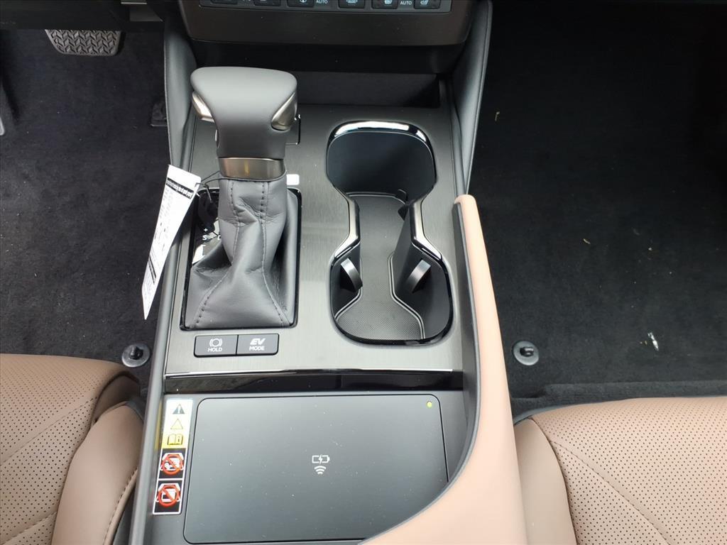 new 2025 Lexus ES 300h car, priced at $56,950