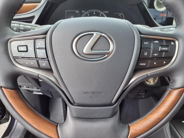new 2025 Lexus ES 350 car, priced at $54,359