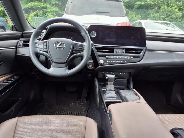 used 2022 Lexus ES 250 car, priced at $33,702