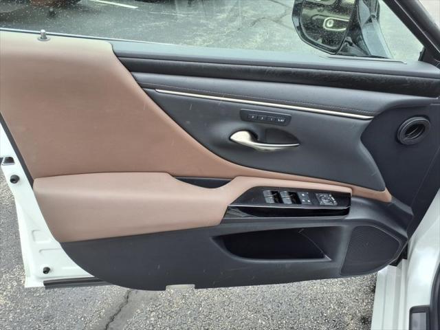 used 2022 Lexus ES 250 car, priced at $33,701