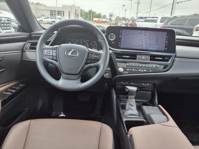 used 2022 Lexus ES 250 car, priced at $33,701