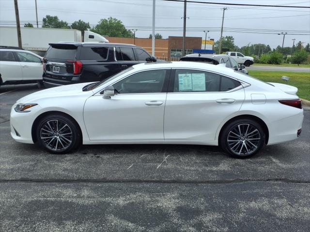 used 2022 Lexus ES 250 car, priced at $33,701