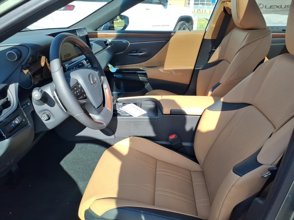 new 2025 Lexus ES 350 car, priced at $56,275