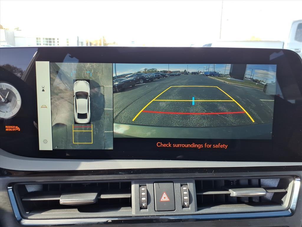 new 2025 Lexus ES 350 car, priced at $56,275