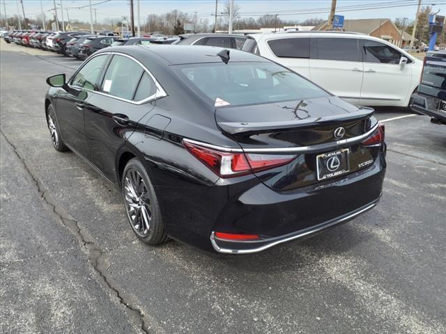 new 2024 Lexus ES 300h car, priced at $56,605