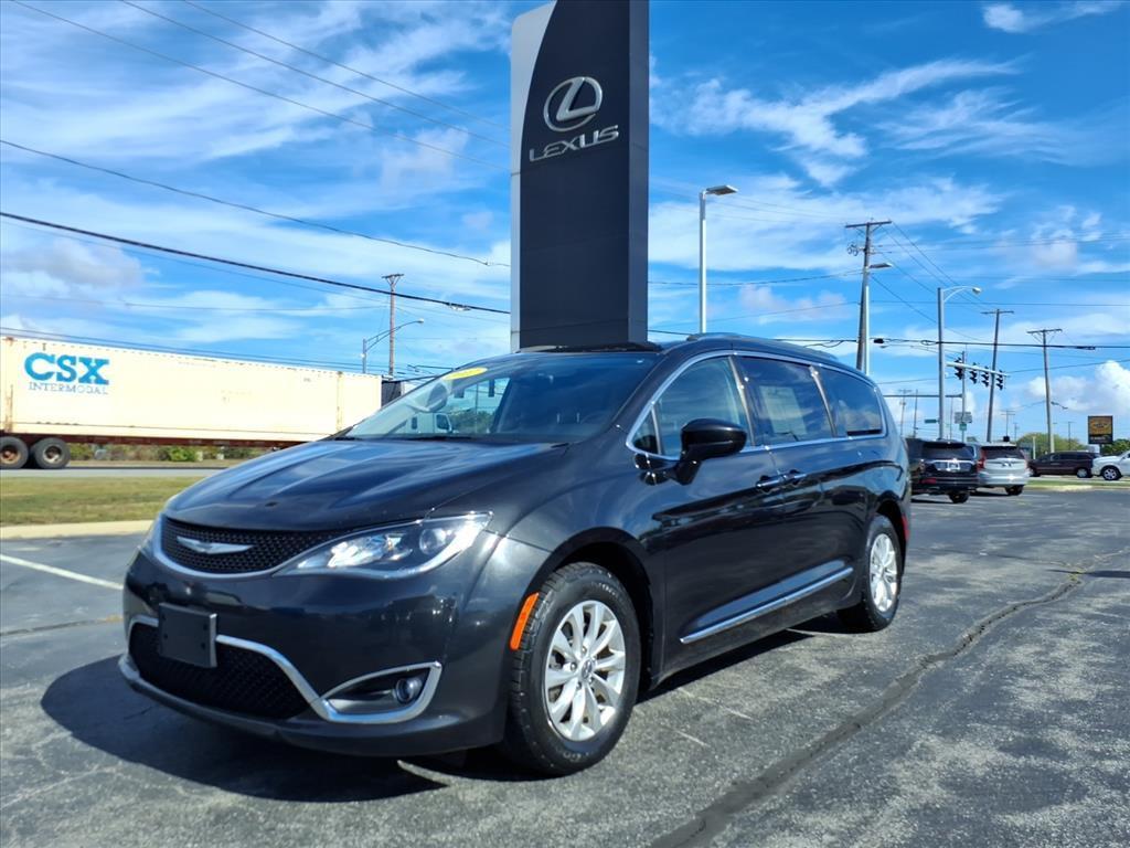 used 2017 Chrysler Pacifica car, priced at $10,000