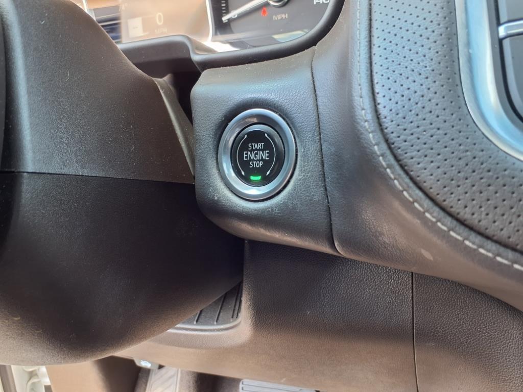 used 2021 GMC Yukon car, priced at $40,111