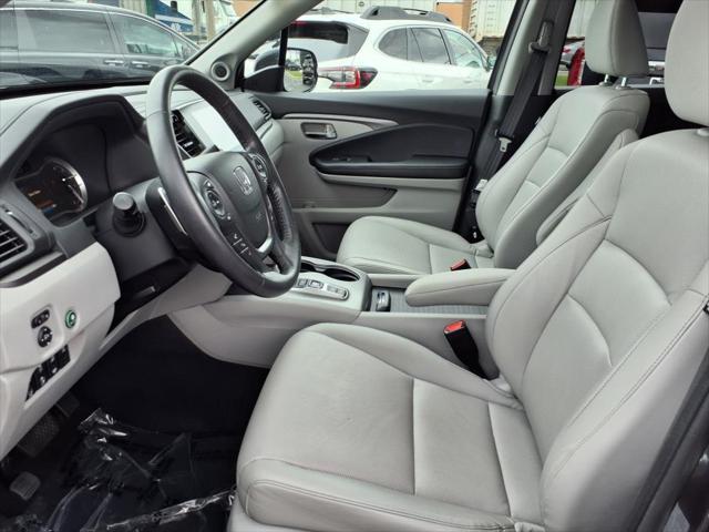 used 2023 Honda Ridgeline car, priced at $35,300