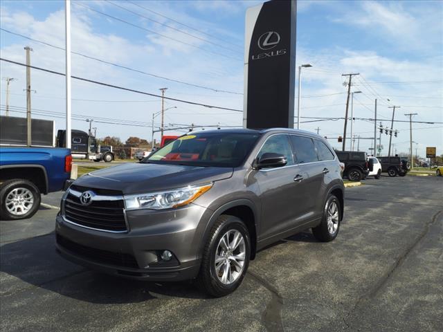 used 2015 Toyota Highlander car, priced at $22,446