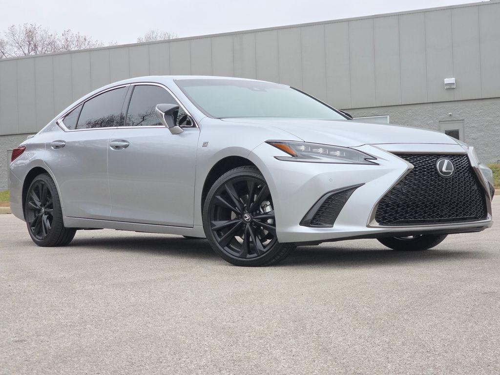 used 2025 Lexus ES 300h car, priced at $41,900