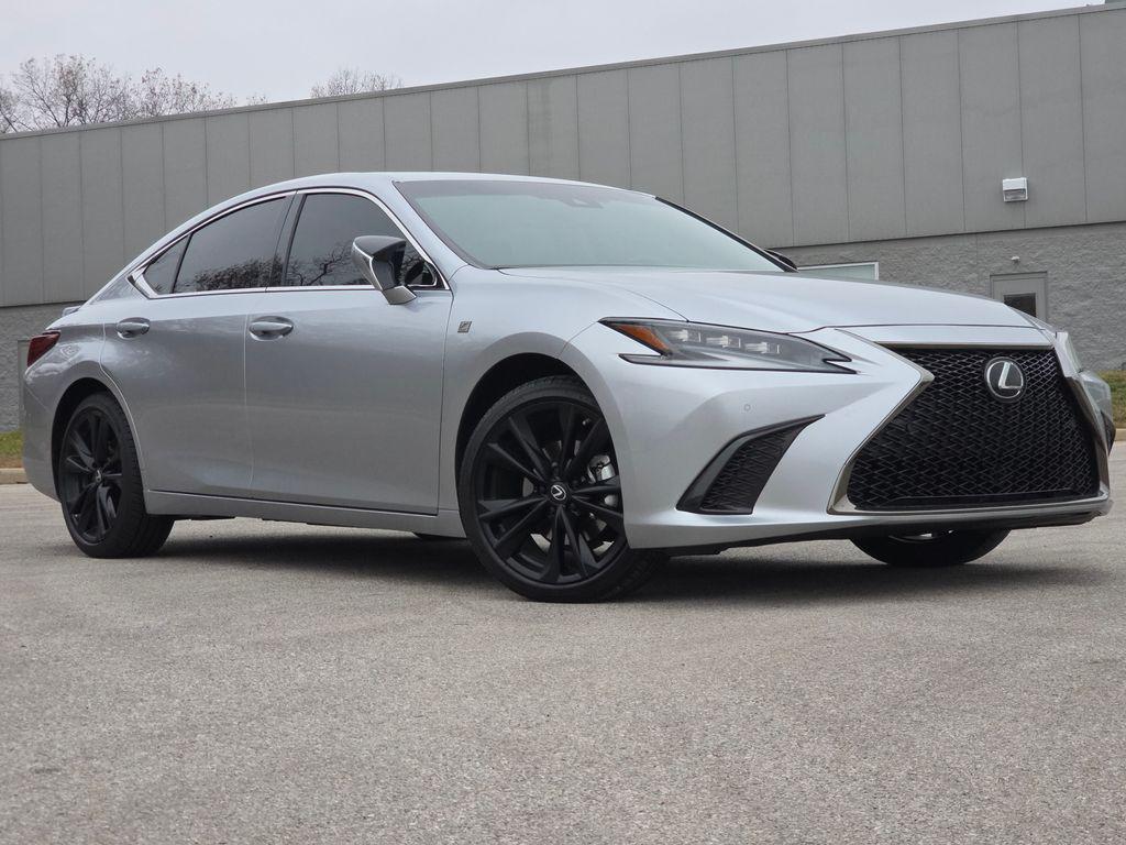 used 2025 Lexus ES 300h car, priced at $41,900