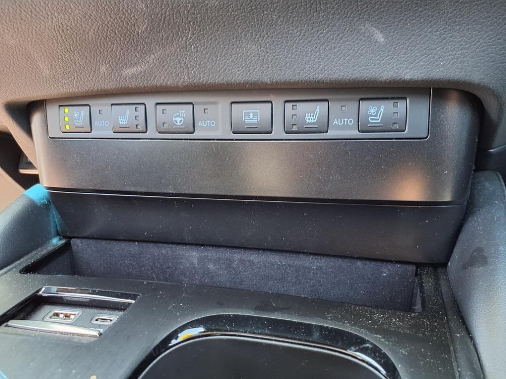 used 2024 Lexus ES 350 car, priced at $47,000