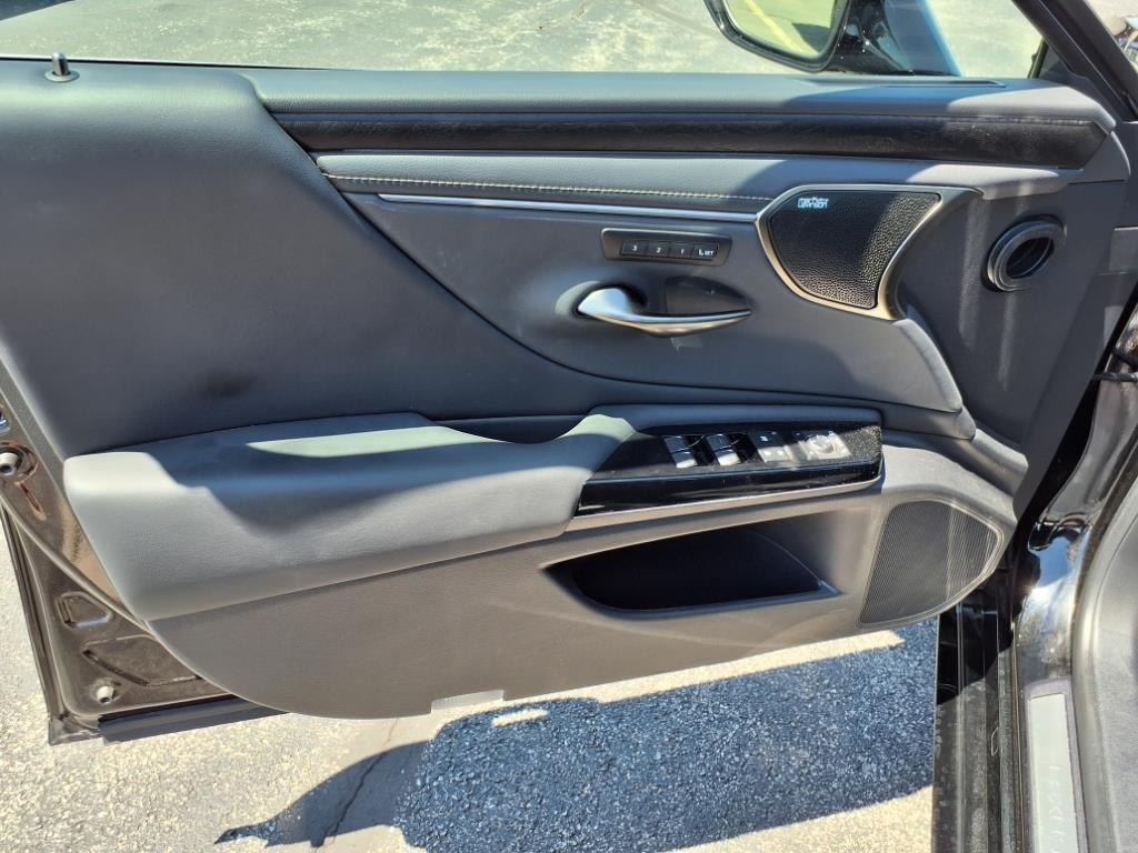 used 2024 Lexus ES 350 car, priced at $47,000