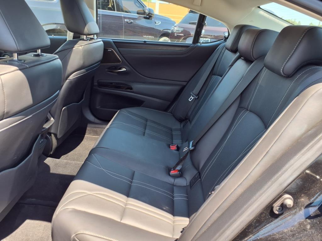 used 2024 Lexus ES 350 car, priced at $47,000