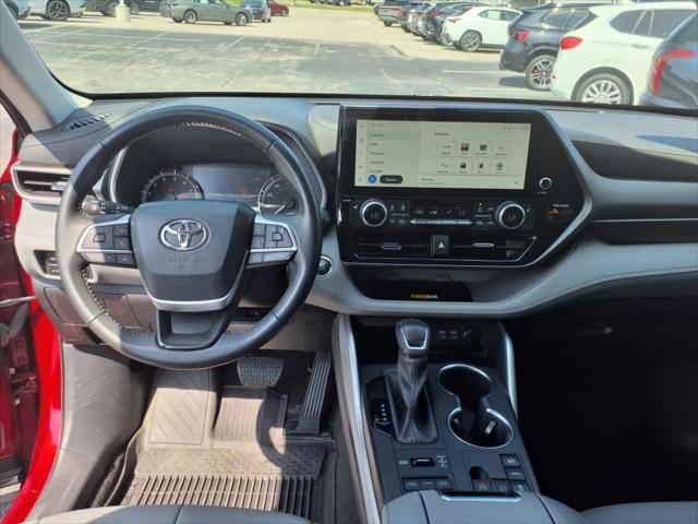used 2023 Toyota Highlander car, priced at $38,436