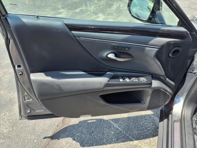 used 2021 Lexus ES 350 car, priced at $34,736
