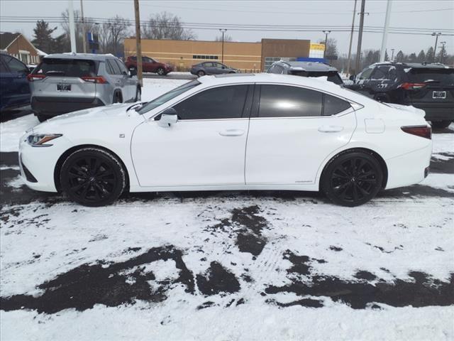 used 2022 Lexus ES 300h car, priced at $35,744