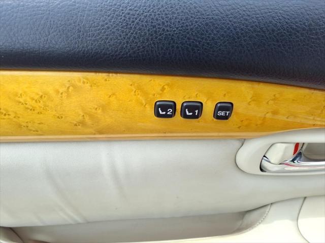 used 2002 Lexus SC 430 car, priced at $15,995