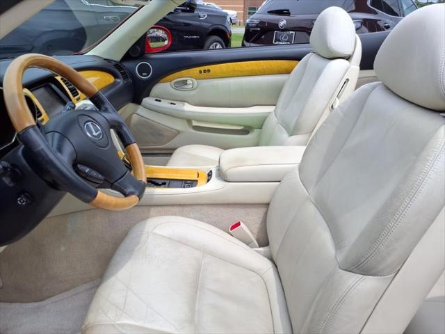 used 2002 Lexus SC 430 car, priced at $15,995