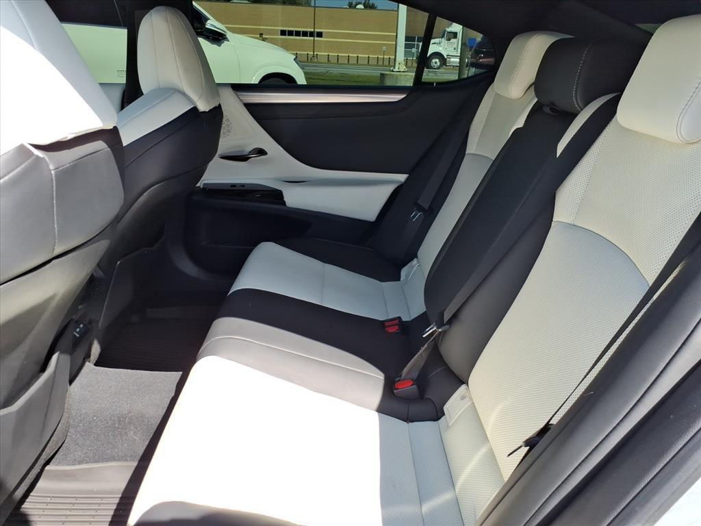 used 2025 Lexus ES 350 car, priced at $44,500