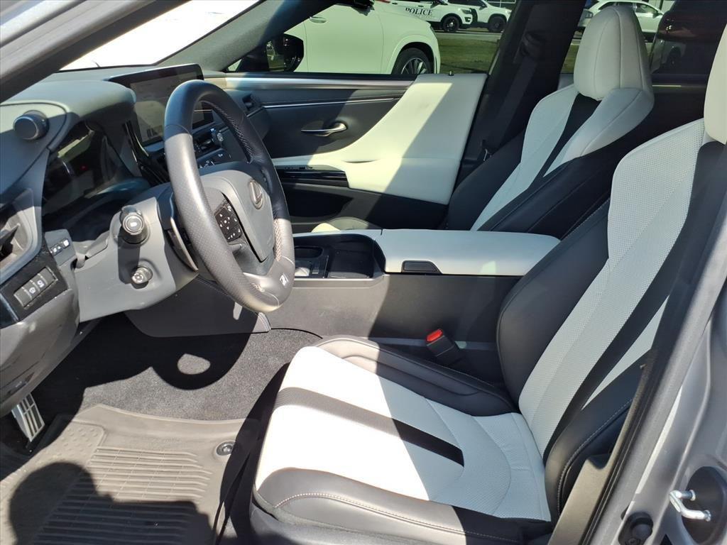 used 2025 Lexus ES 350 car, priced at $44,500