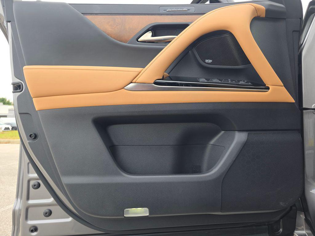 used 2025 Lexus LX 600 car, priced at $105,000