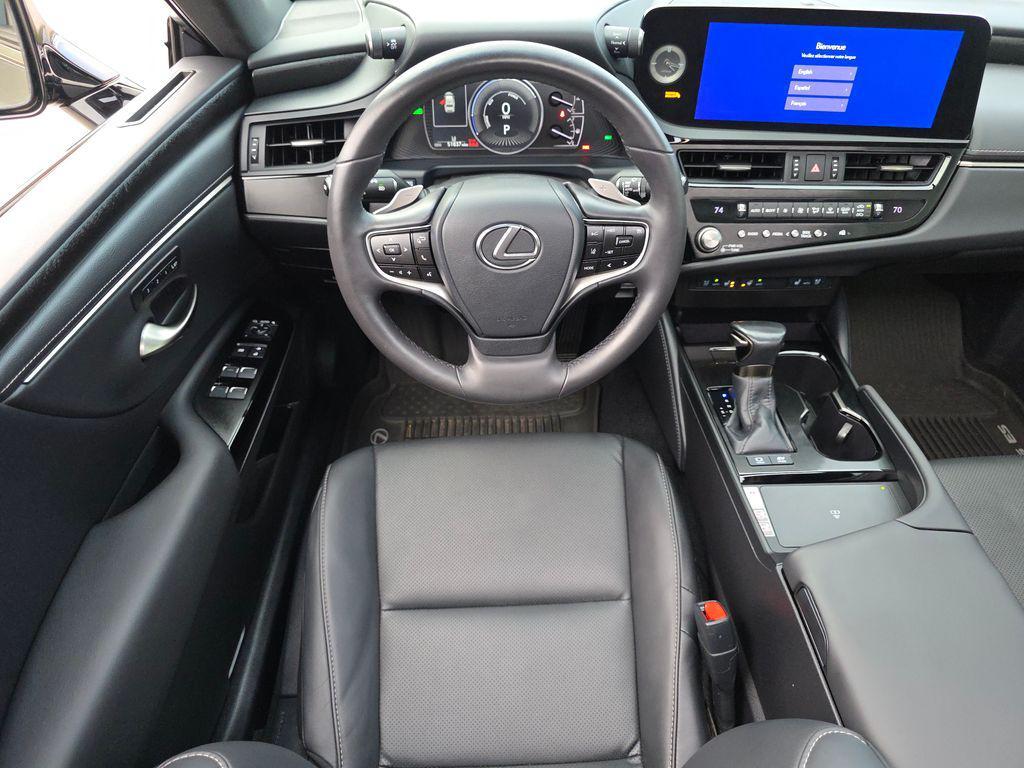 used 2023 Lexus ES 300h car, priced at $34,000