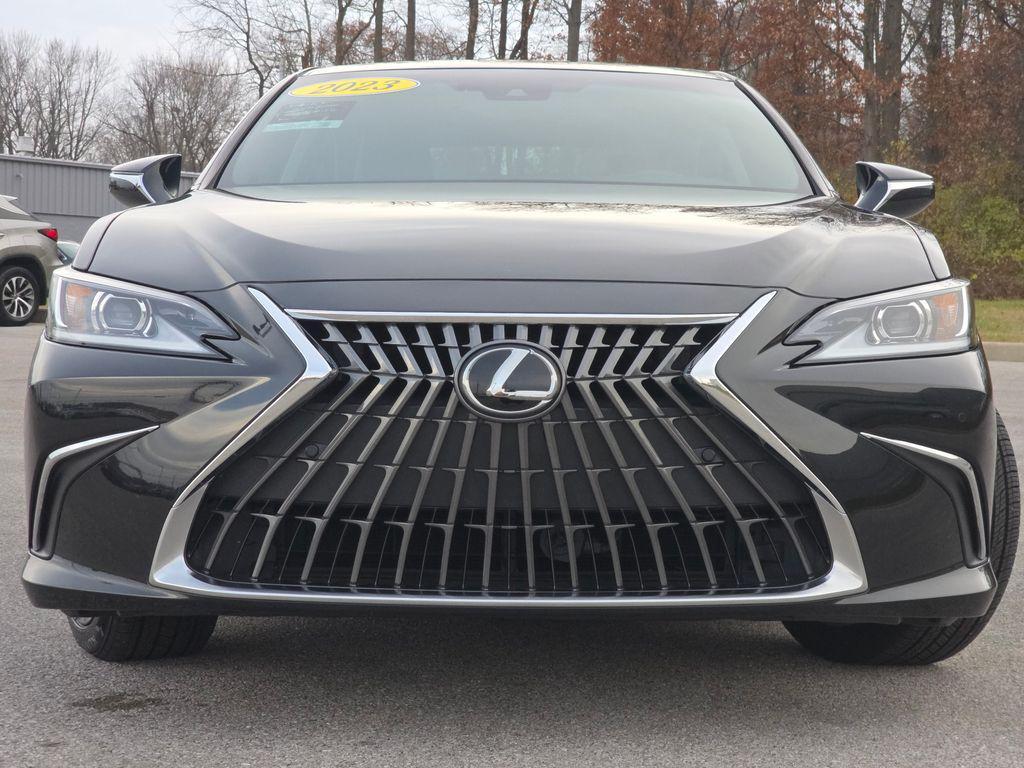 used 2023 Lexus ES 300h car, priced at $34,000