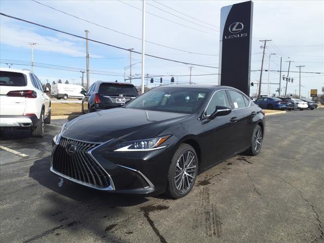 new 2025 Lexus ES 300h car, priced at $51,109