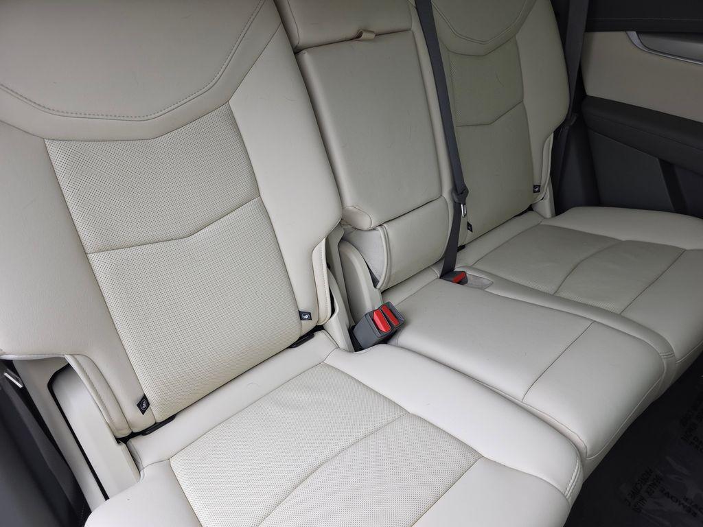 used 2021 Cadillac XT5 car, priced at $25,600