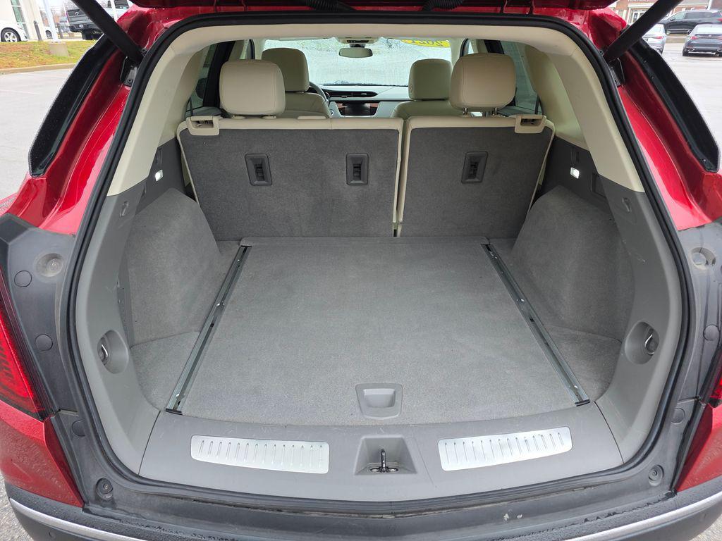 used 2021 Cadillac XT5 car, priced at $25,600