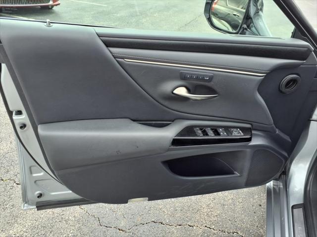 used 2022 Lexus ES 350 car, priced at $37,697