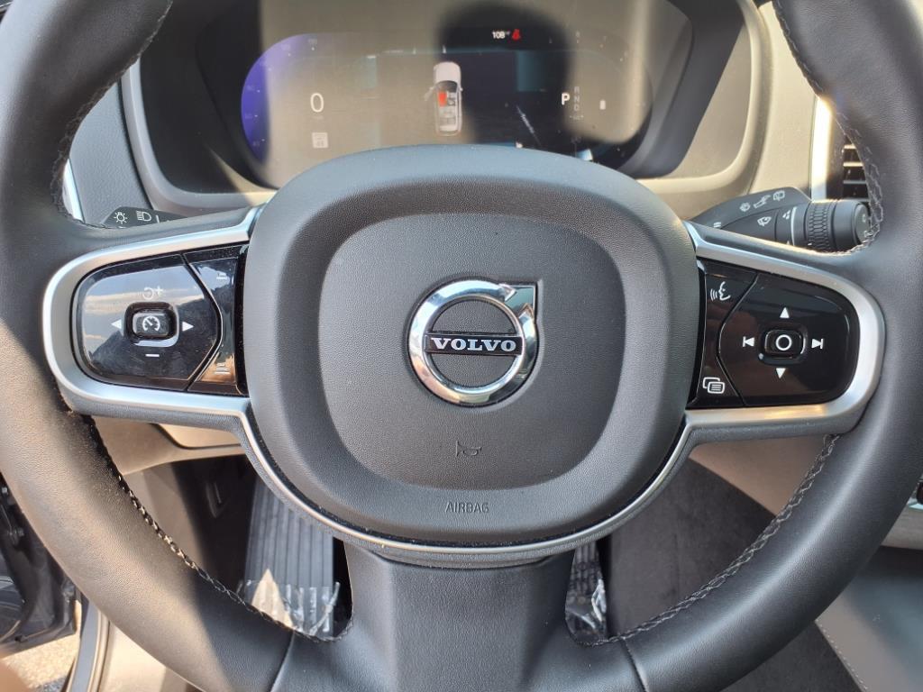 used 2023 Volvo XC90 car, priced at $50,269