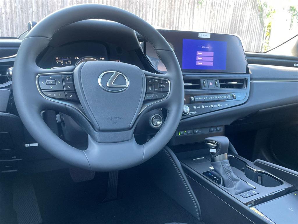 new 2025 Lexus ES 300h car, priced at $47,309