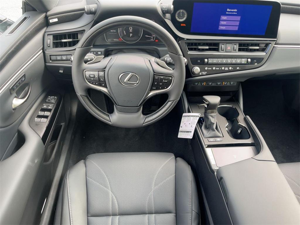 new 2025 Lexus ES 300h car, priced at $51,529