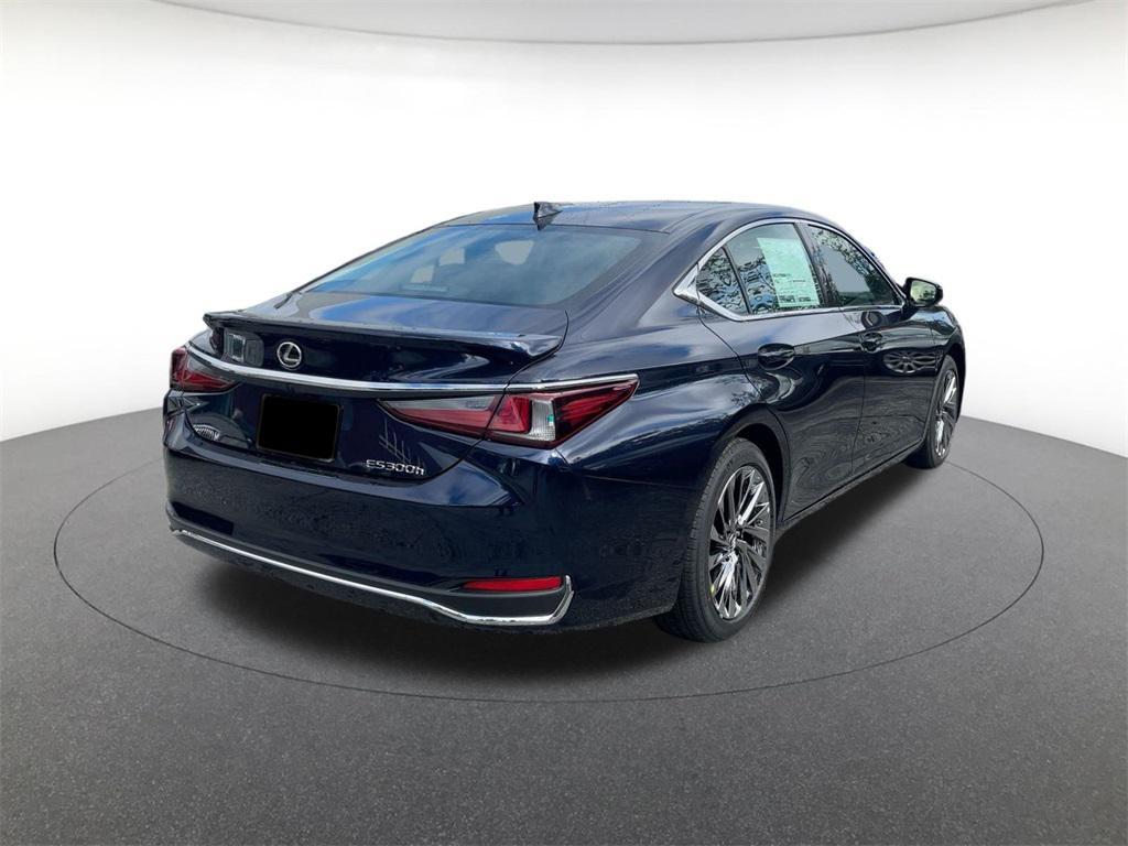 new 2025 Lexus ES 300h car, priced at $51,529